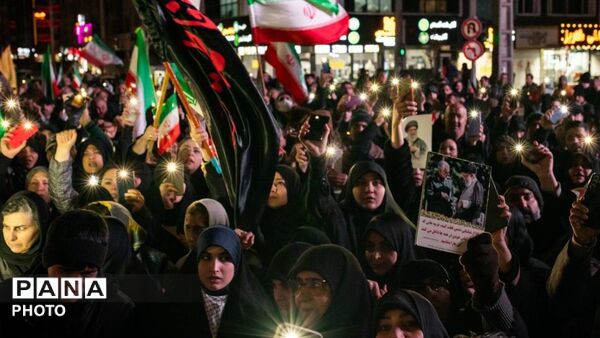ما به‌صبح ظهور نزدیکیم، این علم بر زمین نمی‌افتد