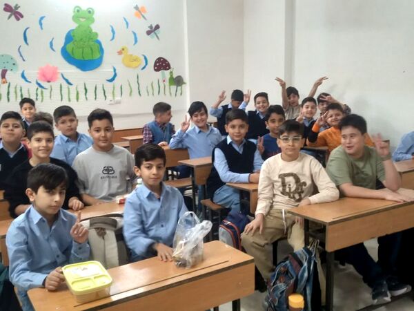 جشن آغاز سال تحصیلی در دبستان مبتکران ناحیه ۷ مشهد