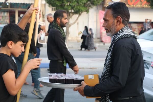 روز عاشورا در بندرخمیر