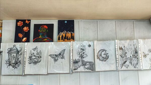 نمایشگاه هنری دانش آموزان در دبیرستان مهردخت 