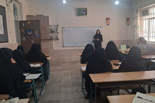 برگزاری کارگاه توانمندسازی نیروی انسانی طرح توانا ویژه نومعلمان در ناحیه یک شهرری