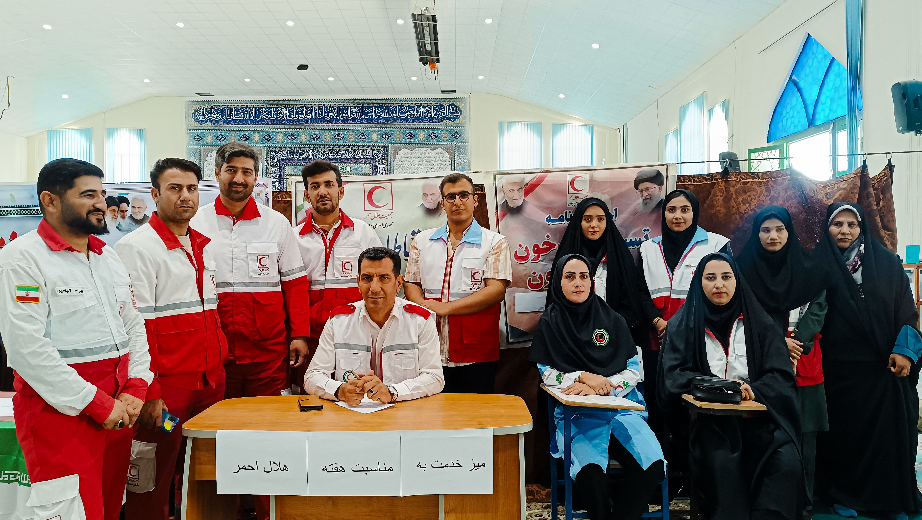 حضور امدادگران و کارکنان جمعیت هلال احمر در نماز عبادی، سیاسی جمعه شهرستان مارگون