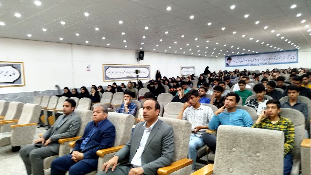 همایش راه روشن در شهرستان خلیل آباد 