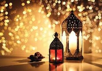 ضیافت افطاری با حضور خدام حرم شاهچراغ(ع) در دبستان غنچه‌های ولایت ناحیه ۳