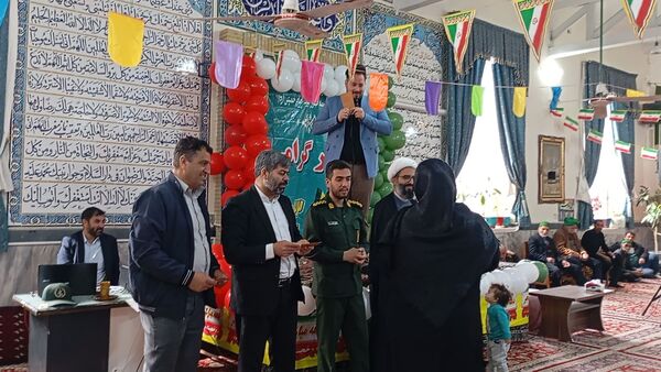 جشن انقلاب به مناسبت راهپیمایی یوم‌الله ۲۲ بهمن در مسجد جامع شهر بار