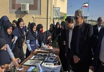 آغاز چهل‌وچهارمین جشنواره فرهنگی‌وهنری »ماها« در دبیرستان ریحانه بافق
