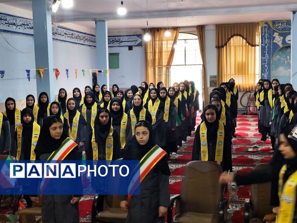 همایش یاوران انقلاب در مدرسه دخترانه  امام سجاد (ع) ناحیه 4 کرج