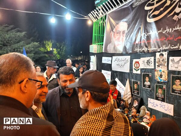 برپایی غرفه کودک در حاشیه اجتماعات شبانه در کاشمر