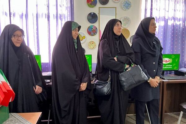  افتتاح سایت دبیرستان فرزانگان قدس با حضور مدیرکل سمپاد