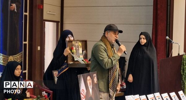 یادواره شهدای معلم و تجلیل از معلمان نمونه قوچان