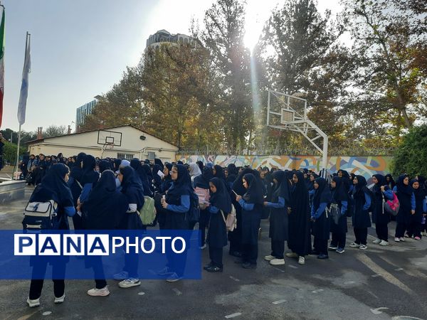 طلوعی تازه برای دانش‌آموزان دبیرستان مصلی نژاد حضرت زهرا در اول مهر