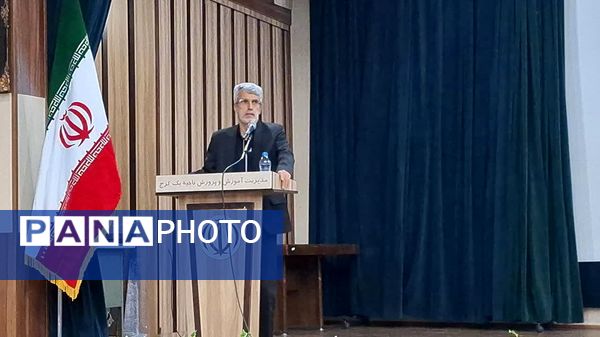 آیین تکریم و معارفه مدیر آموزش‌ و پرورش ناحیه یک کرج