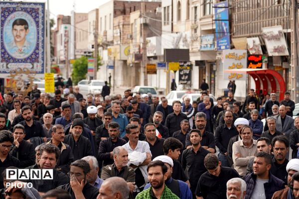 تجمع مردم غیور و ولایتمدار بم در سوگ شهادت رهبر انقلاب