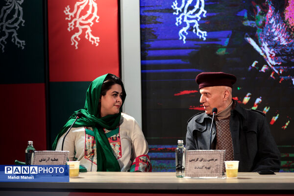 نشست نقد و بررسی فیلم «کافه سلطان» در چهل و چهارمین جشنواره ملی فیلم فجر