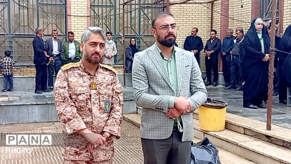 مراسم تشییع و تدفین پیکر مطهر بسیجی شهید مهدی پیرا 