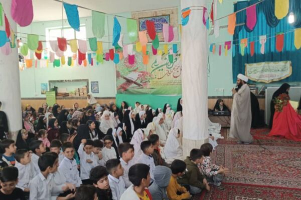 ماه رمضان فرصتی برای جذب نوجوانان وجوانان به مسجد 