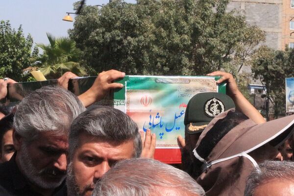 تشییعی که بهارستان را یکپارچه عزادار و مفتخر کرد