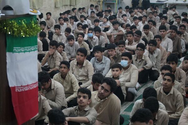 برگزاری کارگاه آموزشی راهنمای و رانندگی در مدرسه شاهد بندرعباس