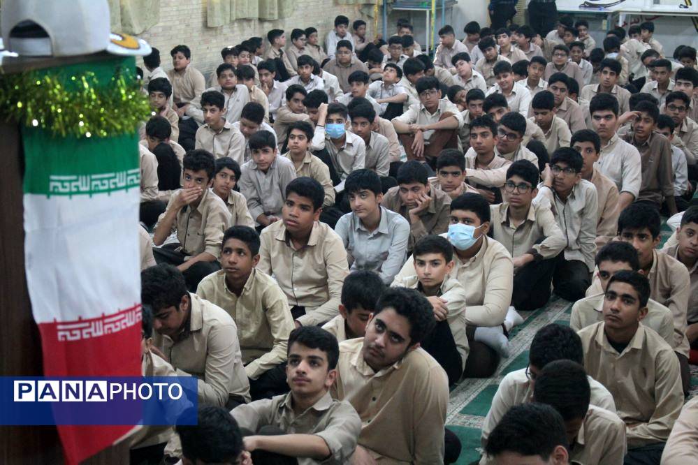 کارگاه آموزشی راهنمای رانندگی در مدرسه شاهد بندرعباس 