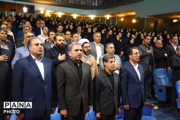 آغاز طرح ملی آموزش هوش مصنوعی در مدارس غیردولتی با حضور مقامات ارشد کشور در تبریز