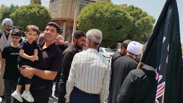 حماسه جاماندگان اربعین در محلات و نیم‌ور؛ تصاویری از عشق و ارادت
