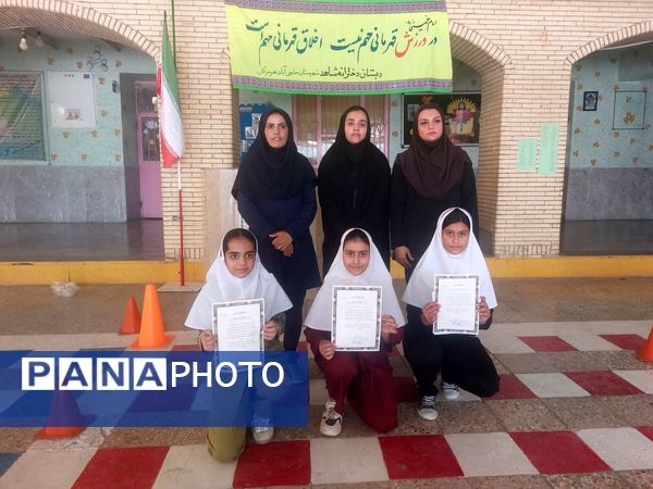 برگزاری مسابقه بین‌مدرسه‌ای طناب‌زنی ویژه دختران در حاجی‌آباد