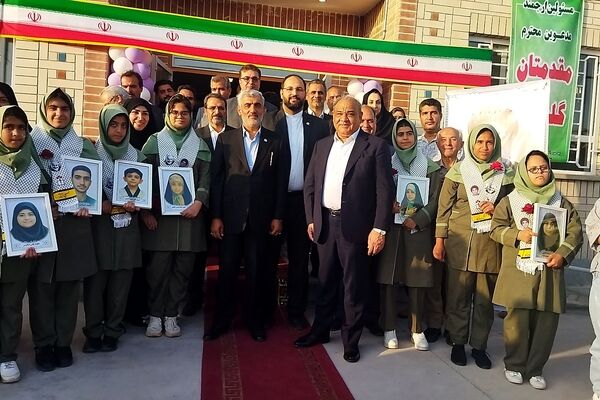 آیین افتتاح پیش دبستانی و دبستان اوتیسم حاجیه مهری سادات اسداللهی با حضور معاون وزیر آموزش و پرورش 