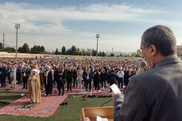 برگزاری باشکوه نماز عیدفطر در باقرشهر 