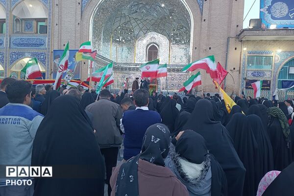 طنین اقتدار در لحظه تحویل سال نو بر فراز گنبد فیروزه ای؛ هفت سین مقاومت در پیشوا