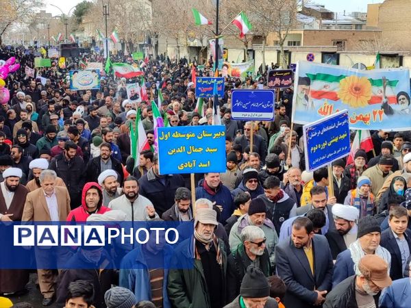 حماسه حضور مردم کاشمر در ۲۲ بهمن از قاب پانا