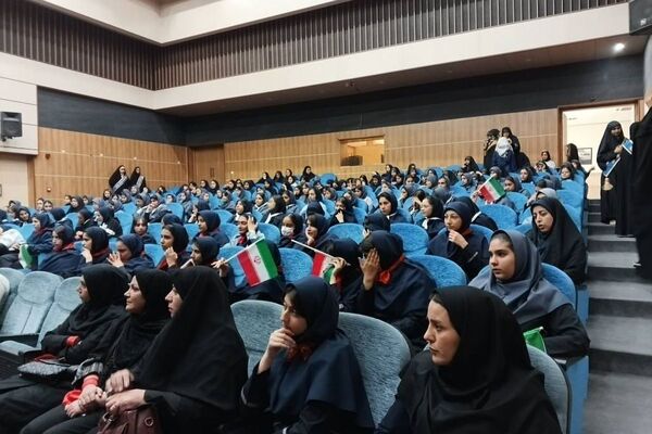برگزاری همایش‌دختران‌ایران‌‌ در سالن اداره ارشاد شهرستان قدس