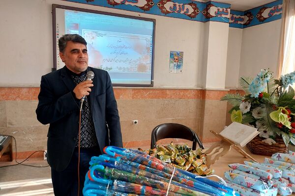 بزرگداشت روزجهانی معلول در مدرسه شهدای تقی زاده ۴