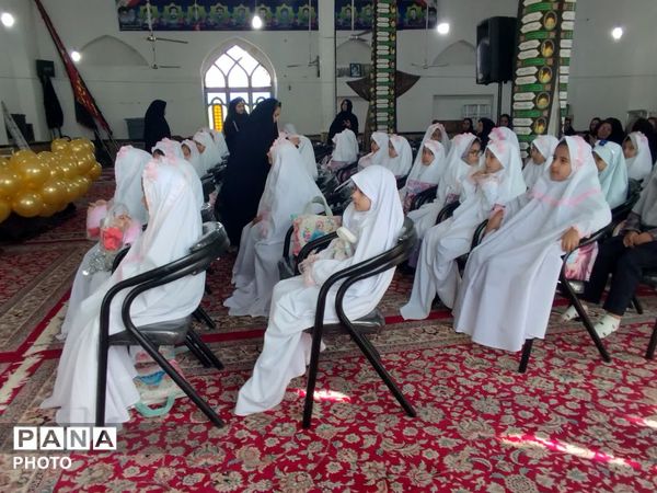 جشن تکلیف دختران کلاس سوم در روستای سعدالدین شهرستان خلیل آباد