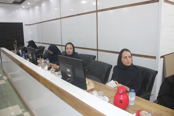نشست خبری مدیرکل نوسازی مدارس استان بوشهر 