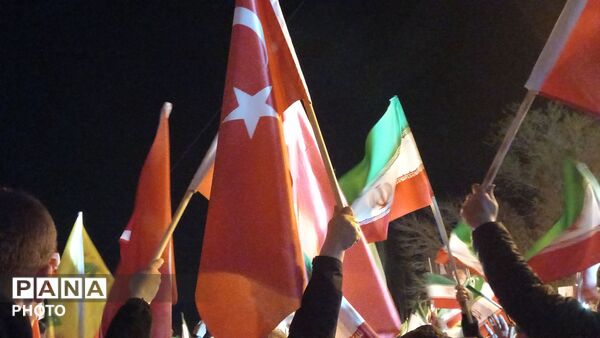 حضور مردم شیعه‌ کشور ترکیه در تجمعات ائل گلی تبریز