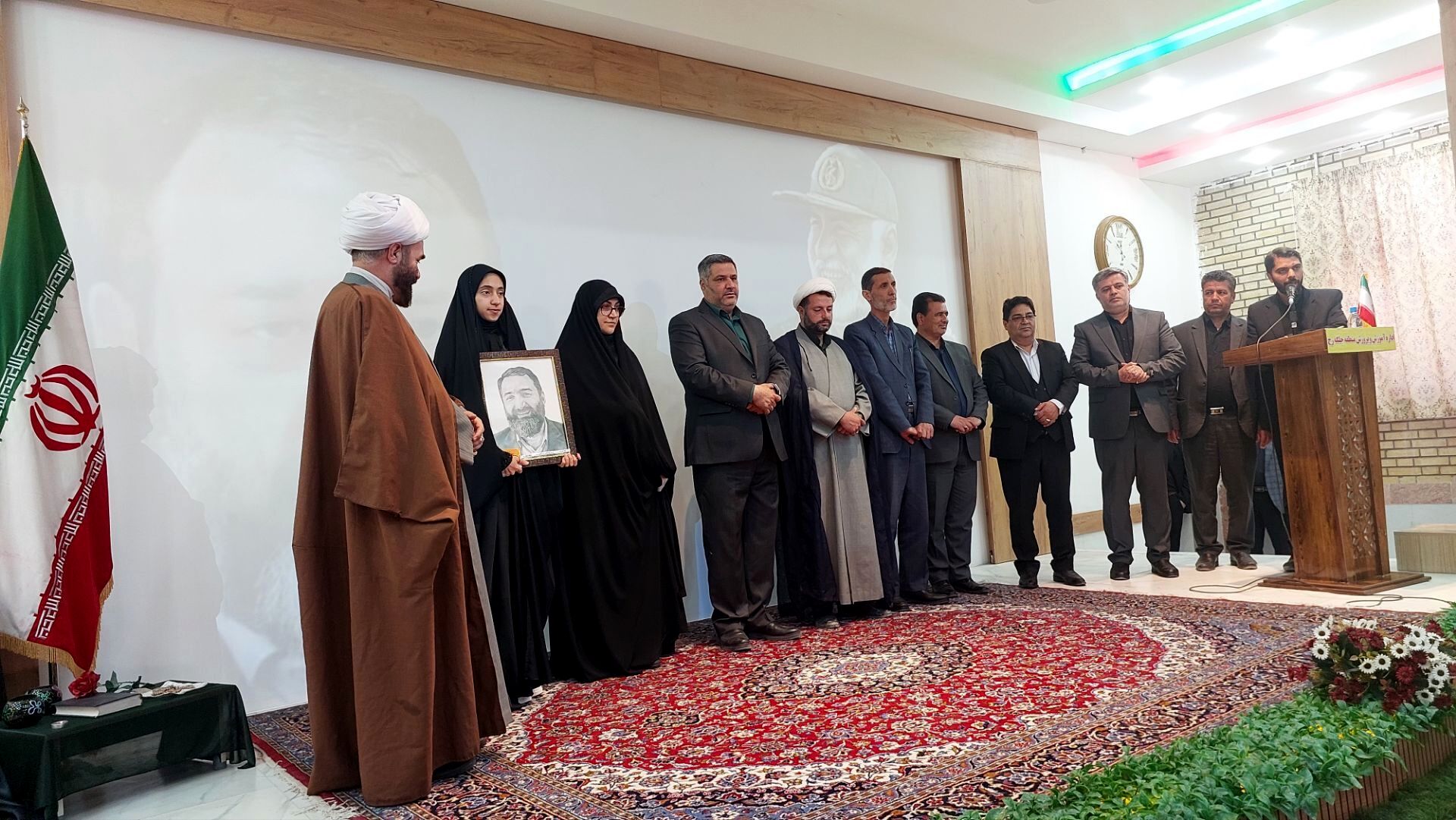 اتحاد و یک پارچگی باعث شکست دشمن می‌شود