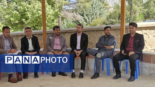 کارگاه‌های تخصصی برنامه ملی نماد ویژه مدیران مدارس شهرستان دنا در اردوگاه شهید مطهری سی‌سخت