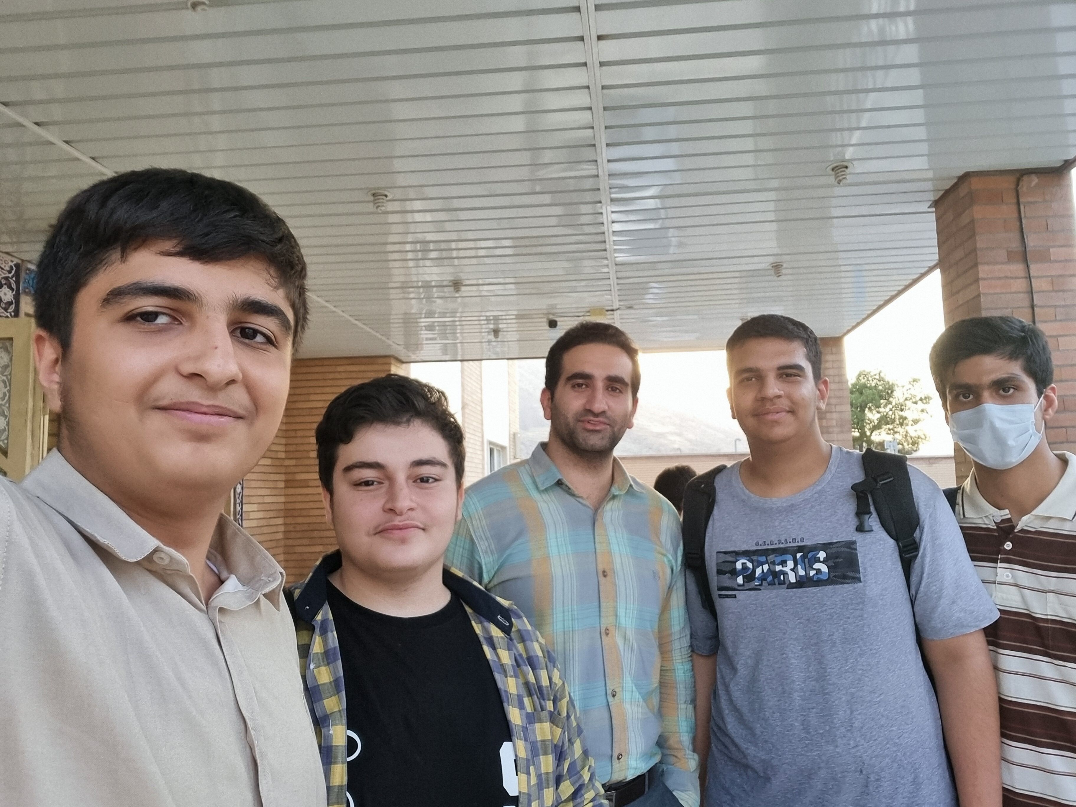 خداحافظی با خاطرات شیرین و گام نهادن در مسیری تازه