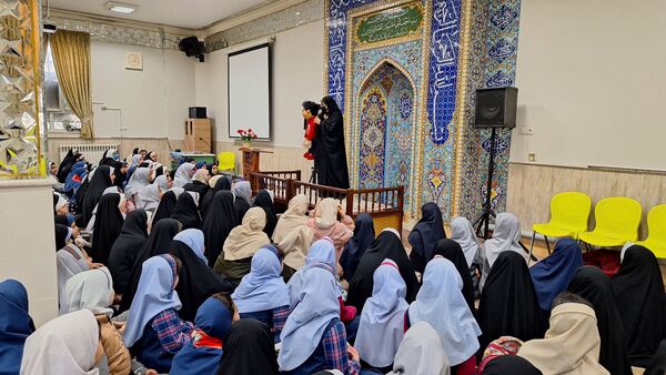 مسابقات قرآن و احکام دختران ابتدایی در دارالقرآن امام حسین(ع) ناحیه ۶ مشهد