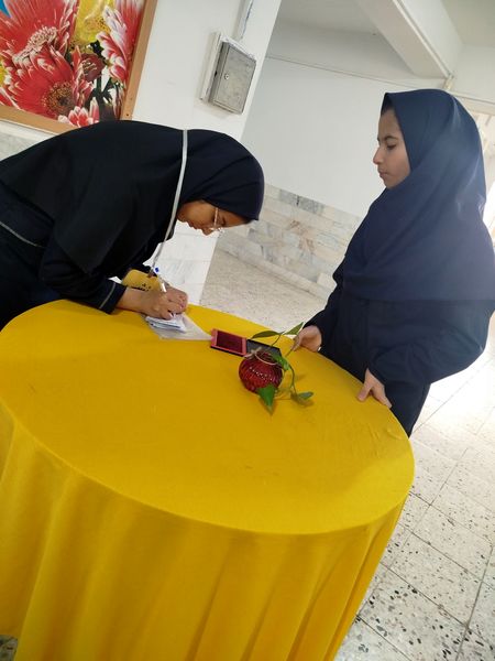 پانتخابات انجمن ورزشی در مدرسه حضرت سکینه (س)