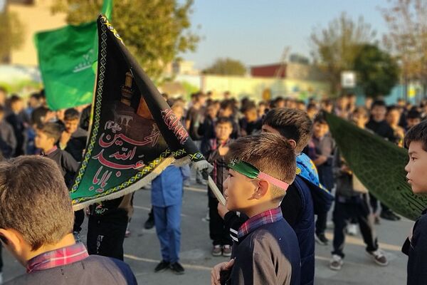 مراسم عزاداری حضرت فاطمه«س» دانش‌آموزان دبستان پسرانه امامت یک