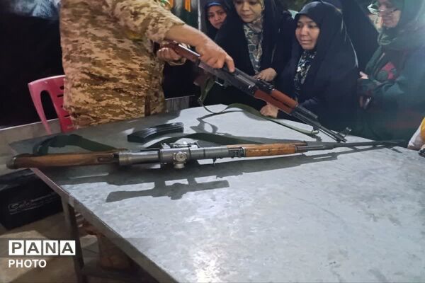 تجمعات رودهن؛ آموزش عمومی اسلحه شناسی