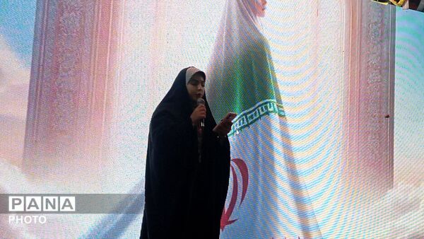 اجتماع باشکوه دختران و بانوان شهرستان قروه 
