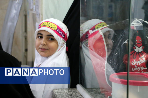 جشن ازدواج مسجدی 132 زوج‌ جوان در قم- 1