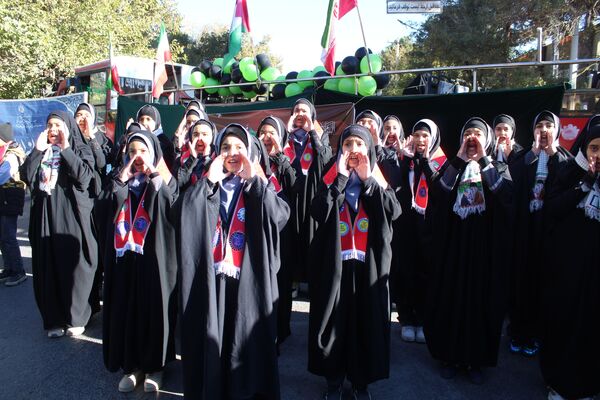 گذری بر ۱۳ آبان نیشابور 