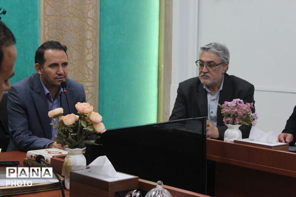 مأموریت نظارتی کادر اداره آموزش و پرورش اسلامشهر جهت ارزیابی پروژه مهر