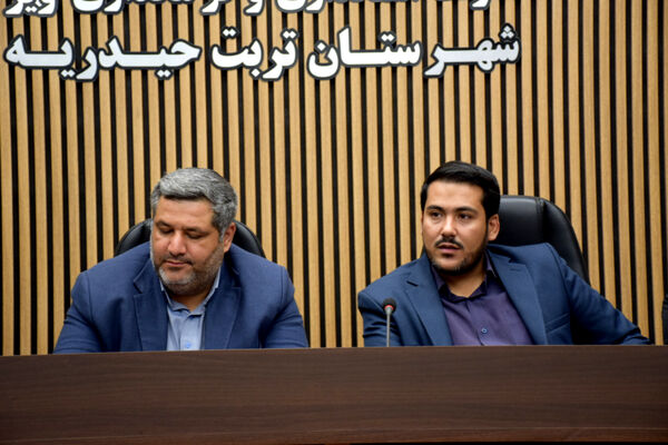 نشست همدلی معاون استاندار با قهرمانان و مربیان ورزشی تربت حیدریه