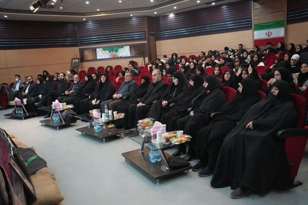 یادواره شهدای جنگ دوازده روزه در دانشگاه آزاد اسلامی تهران شرق