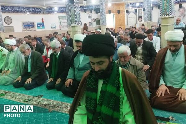 میعادگاه اقتدار و ایمان؛ طنین یاد شهدای والامقام در مصلی فیروزکوه