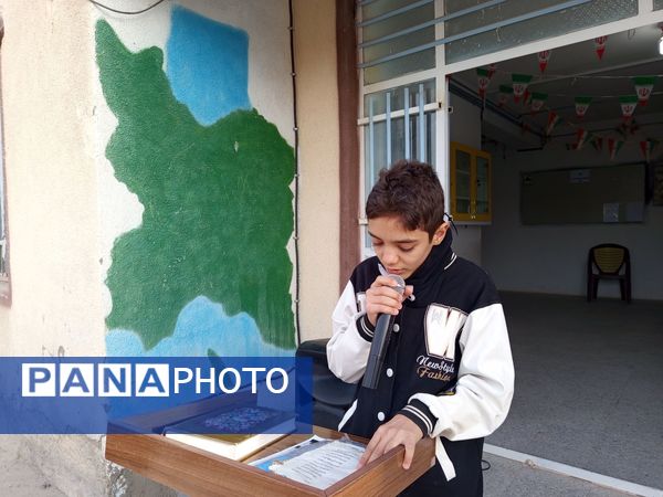 مراسم صبحگاهی در مدرسه پسرانه برادران ابراهیمی نیا